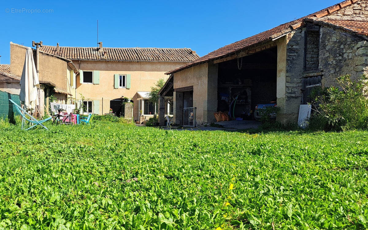 Maison à LAGNES