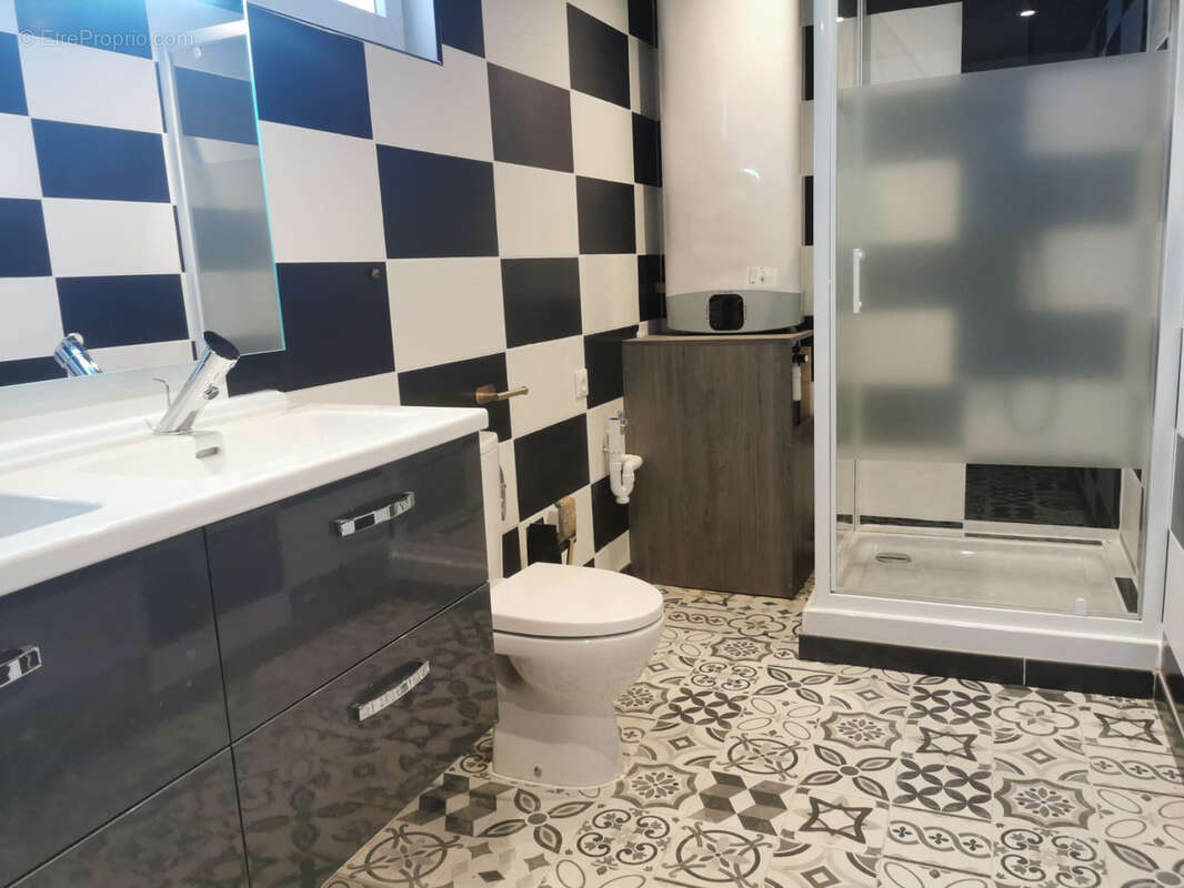 Appartement à LA CHAPELLE-EN-SERVAL