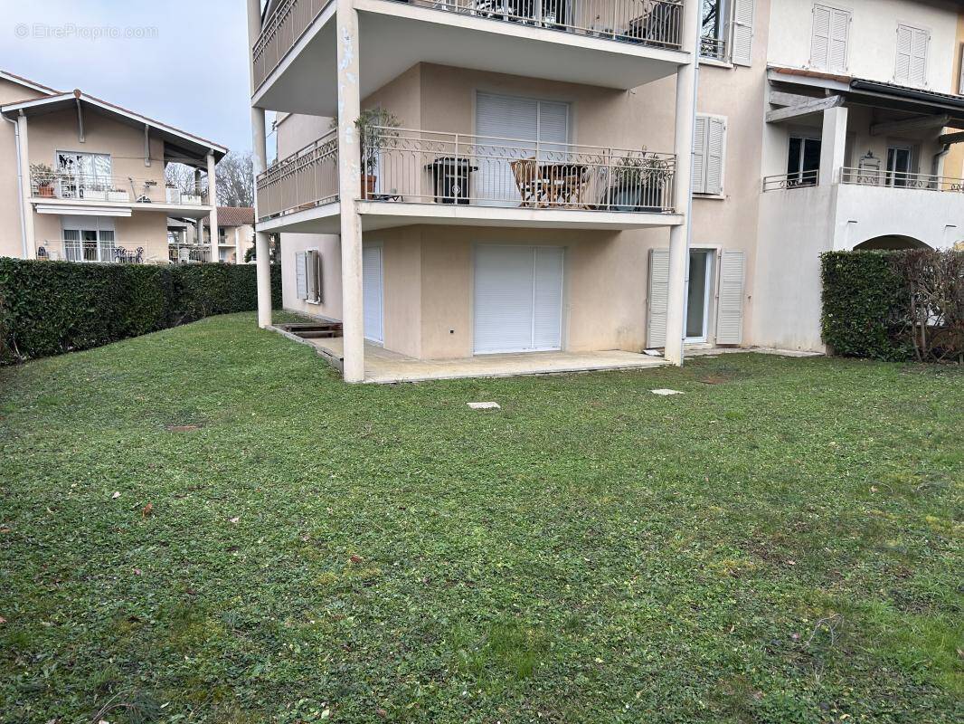 Appartement à CHASSELAY