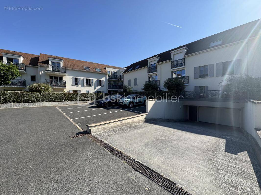 Appartement à MOISSY-CRAMAYEL