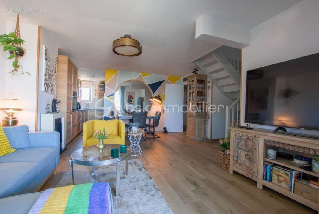Appartement à VALLAURIS