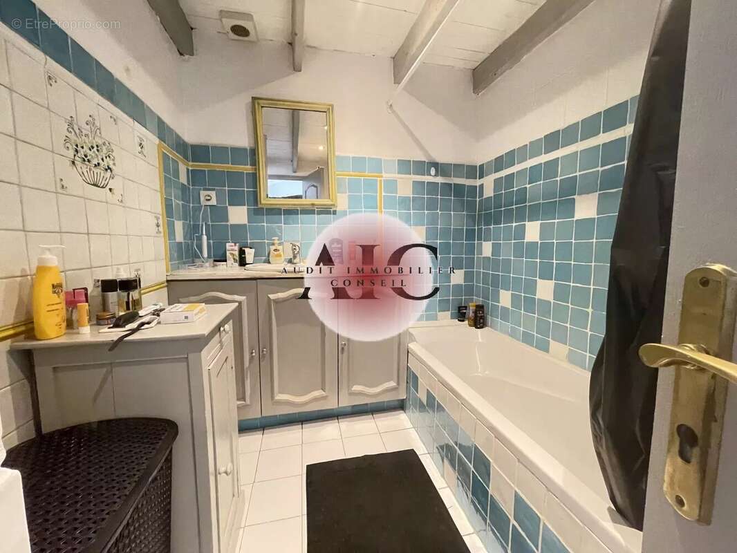 Appartement à FAYENCE