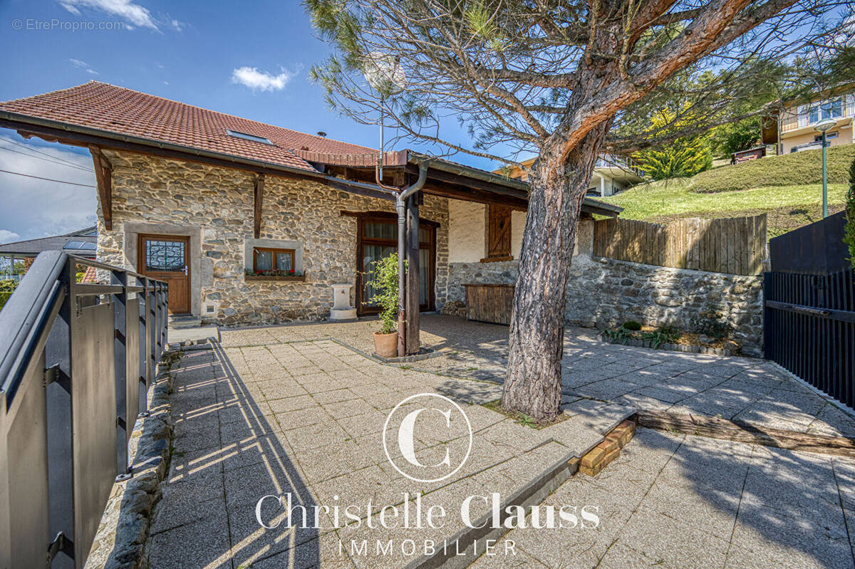 Maison à CRANVES-SALES