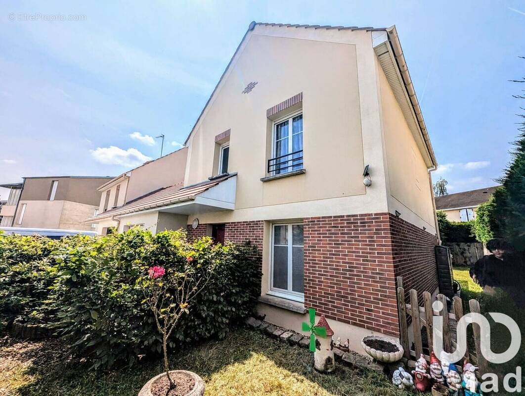 Photo 1 - Maison à BORNEL