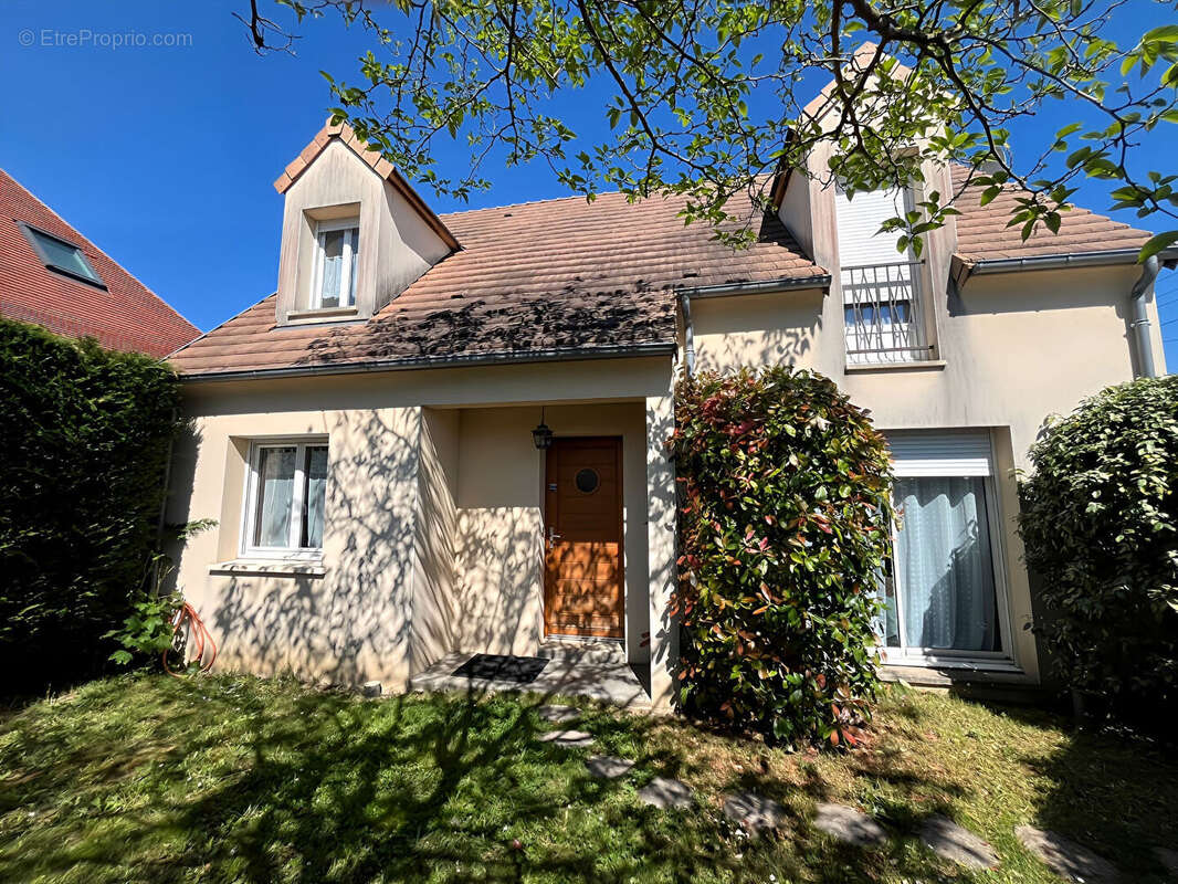 Maison à SACLAY