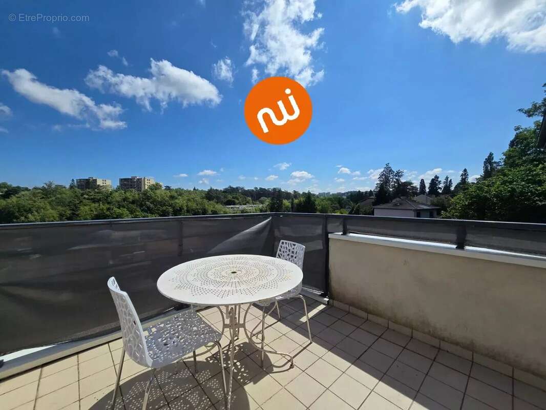 Appartement à TASSIN-LA-DEMI-LUNE