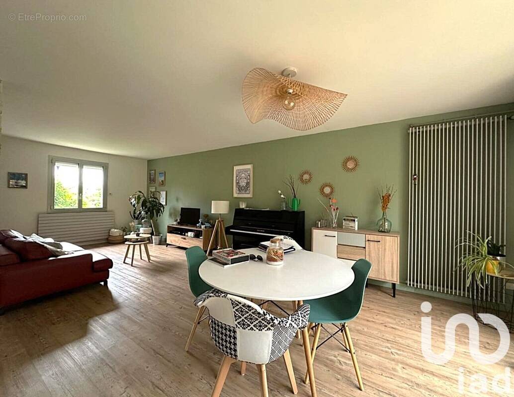 Photo 1 - Maison à LUDRES
