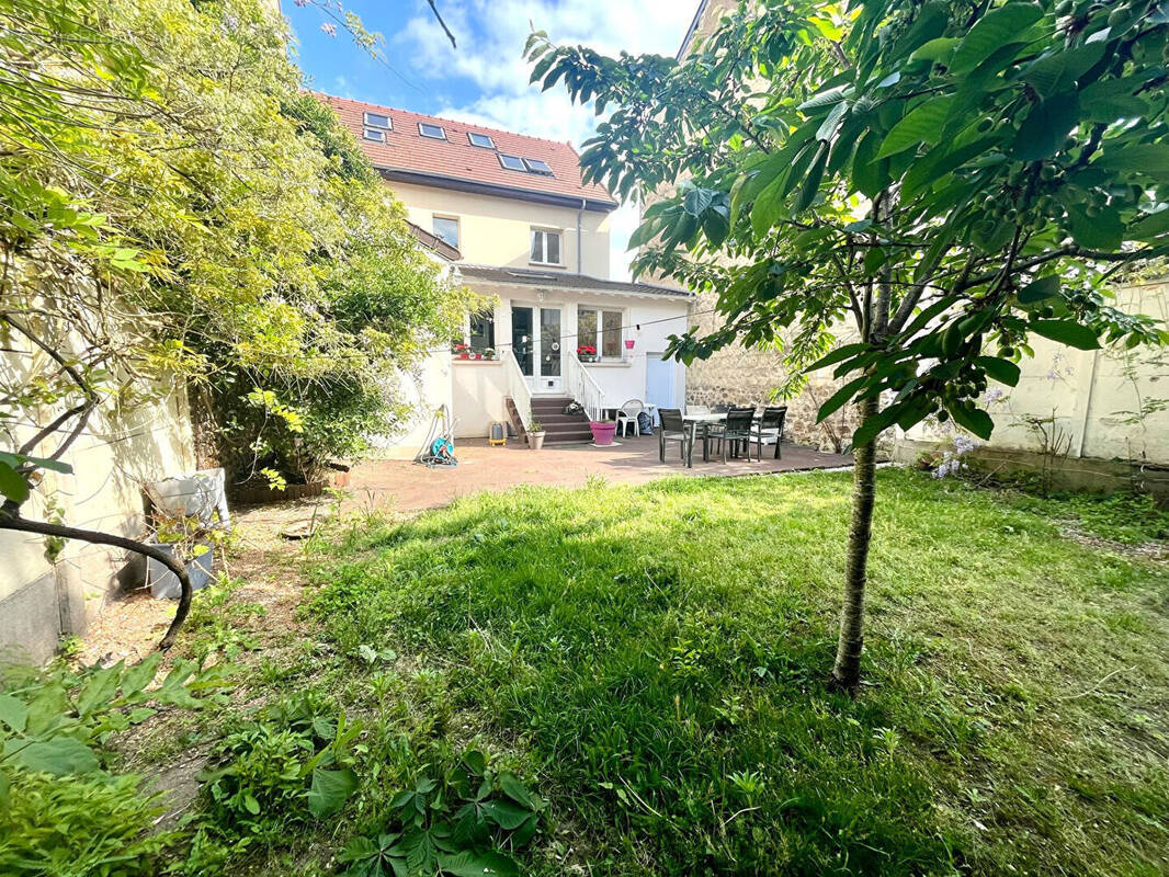 Maison à MAISONS-LAFFITTE