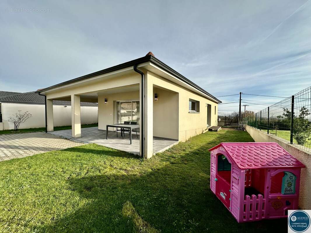 Maison à FELINES