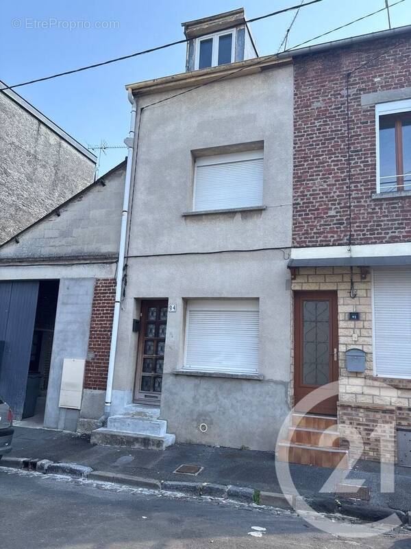 Maison à SAINT-QUENTIN