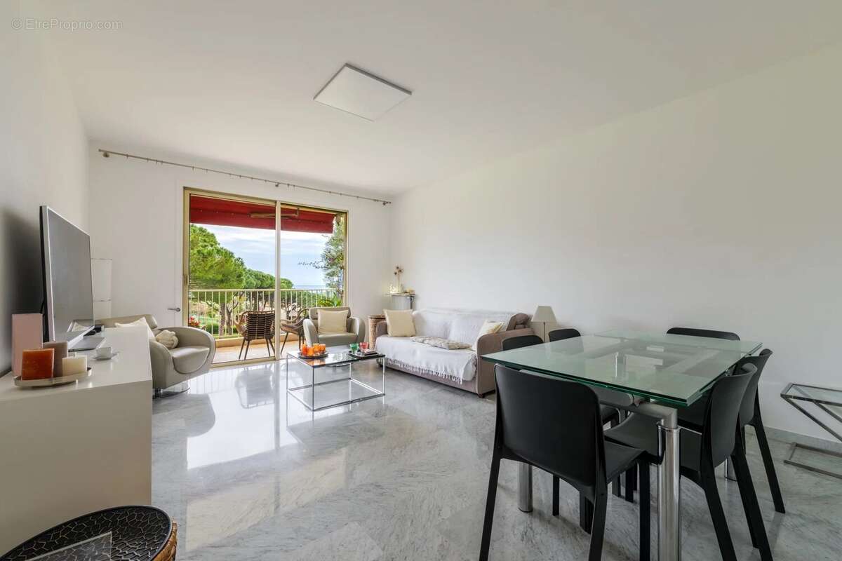 Appartement à CAGNES-SUR-MER