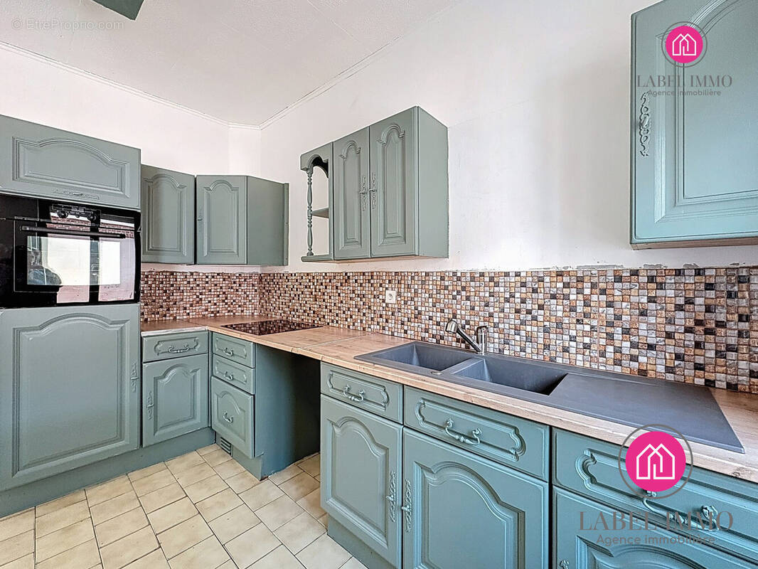 Cuisine - Maison à CONDE-SUR-L&#039;ESCAUT