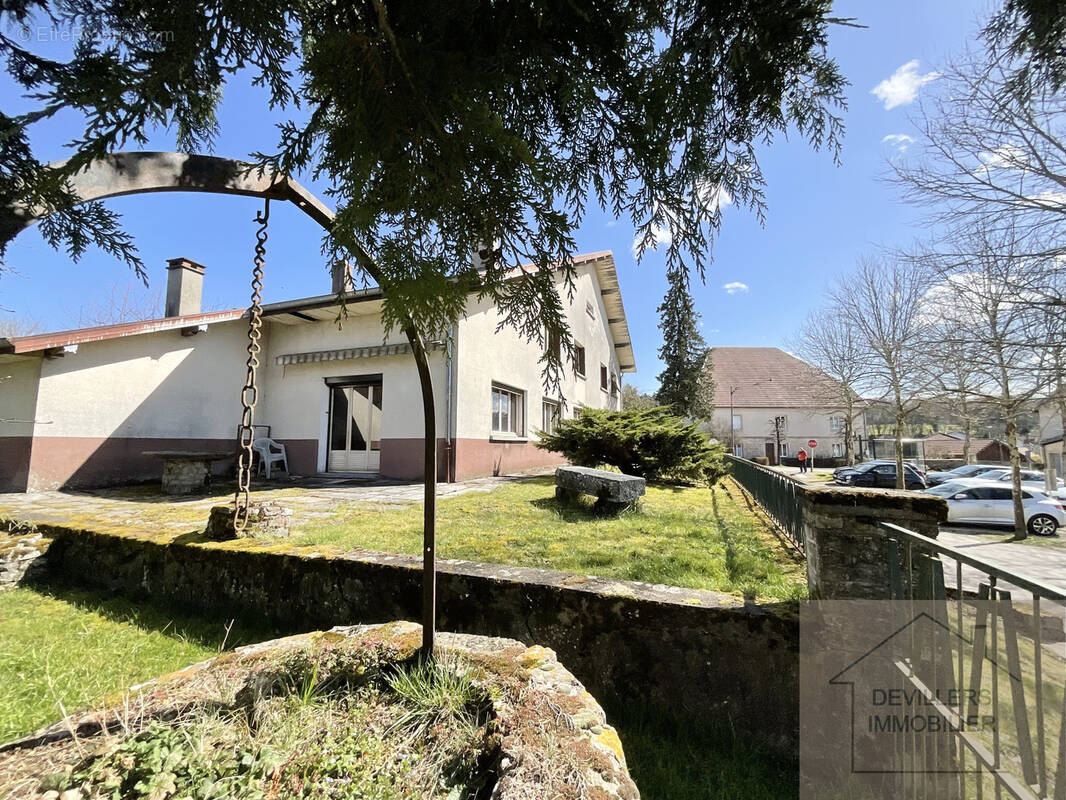 Appartement à NANCRAY