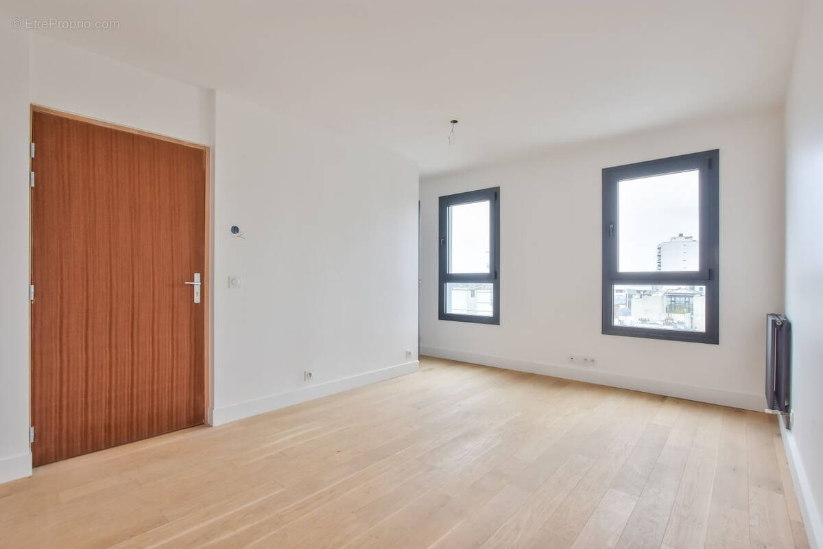 Appartement à PARIS-19E