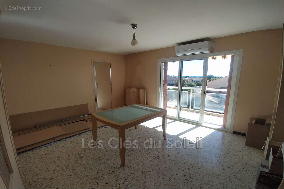 Appartement à HYERES