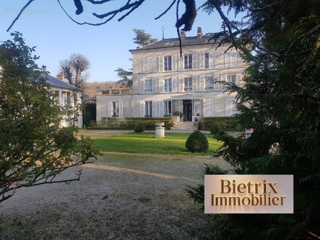 Maison à L&#039;ISLE-ADAM