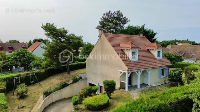 Maison à MAROLLES-EN-HUREPOIX