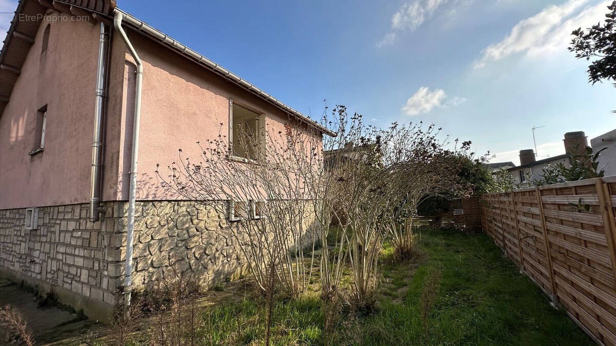 Maison à CHAMPIGNY-SUR-MARNE