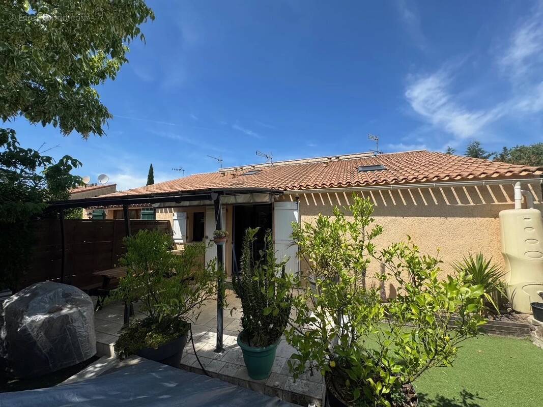 Maison à LA MOTTE