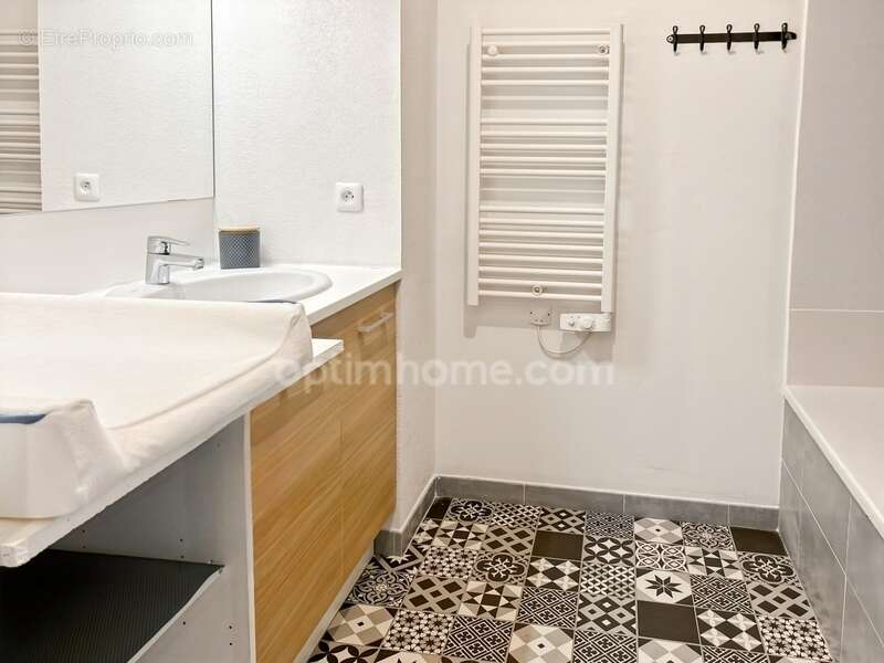 Appartement à JUVIGNAC