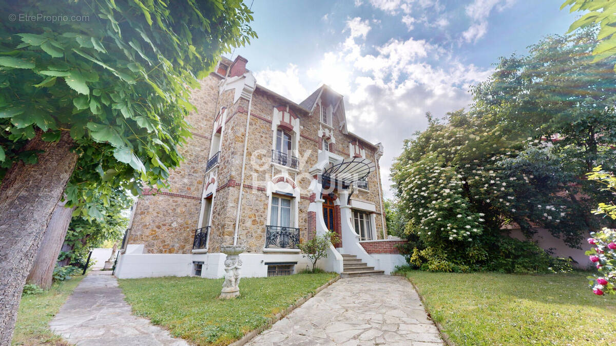 Maison à ERMONT