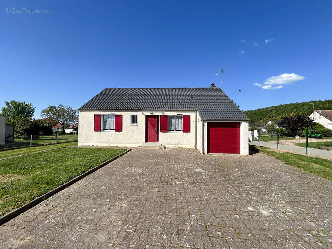 Maison à SAINT-VICTOR