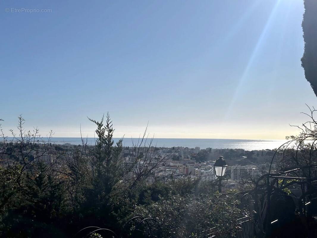 Maison à CAGNES-SUR-MER