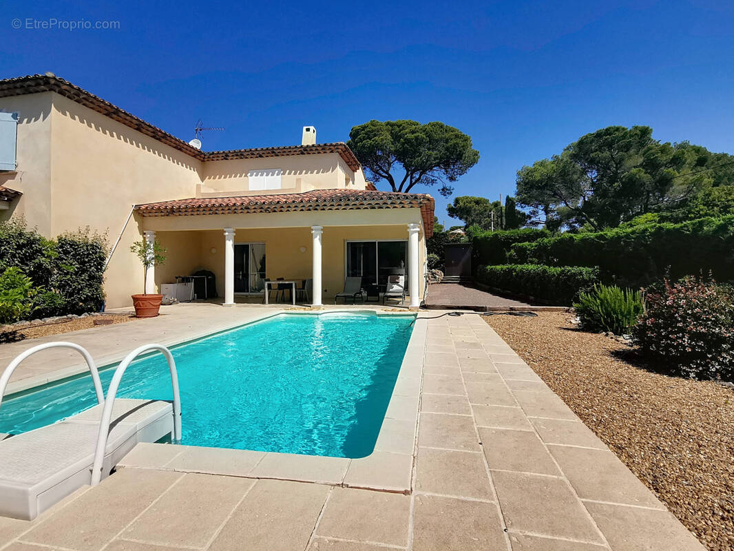 Maison à SAINT-RAPHAEL