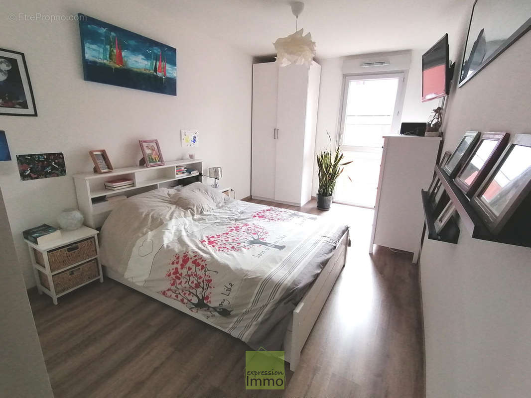 Appartement à SAINT-LAURENT-DE-MURE
