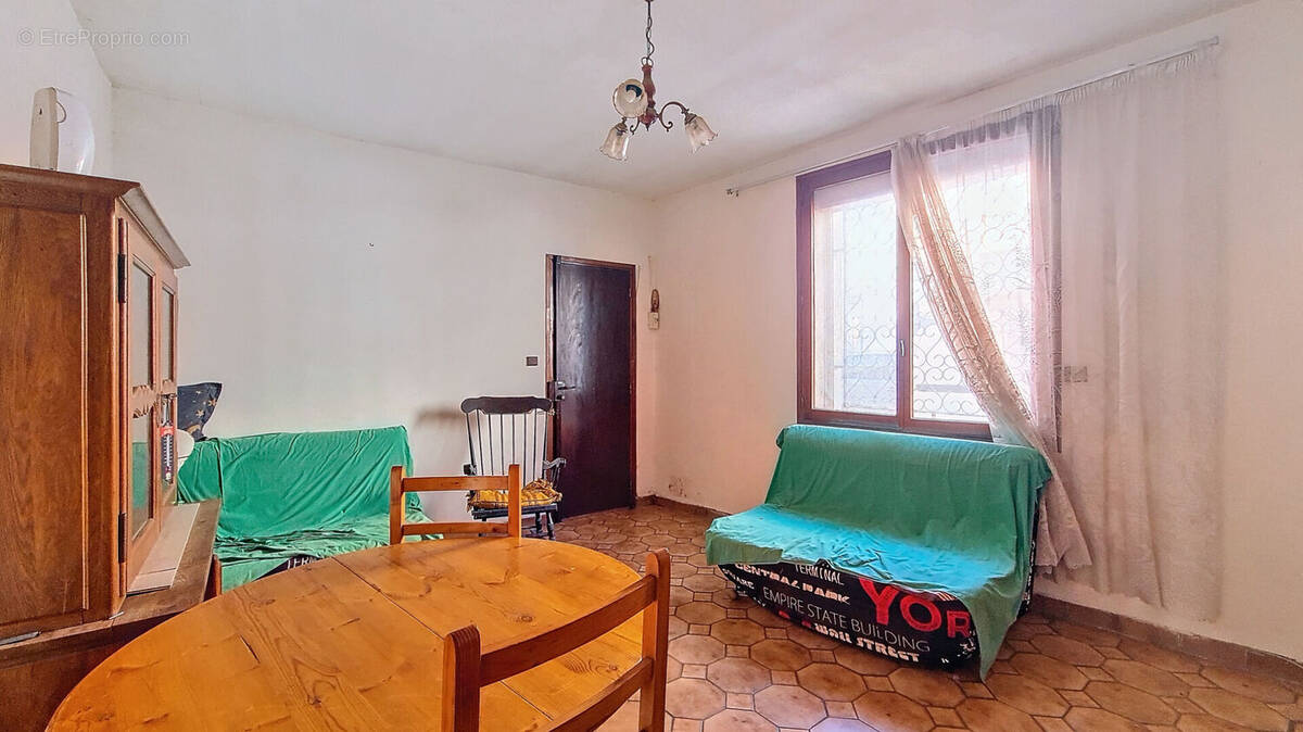 Appartement à MARSEILLE-11E