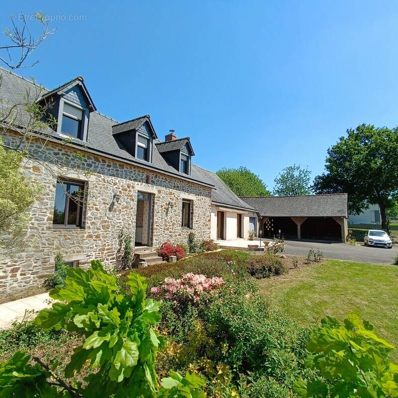 Maison à LA CHAPELLE-JANSON