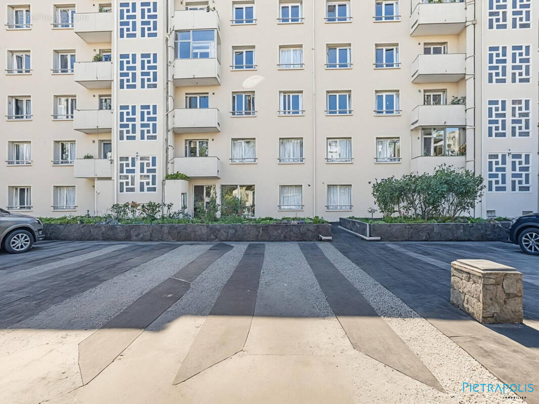 Parking à LYON-7E