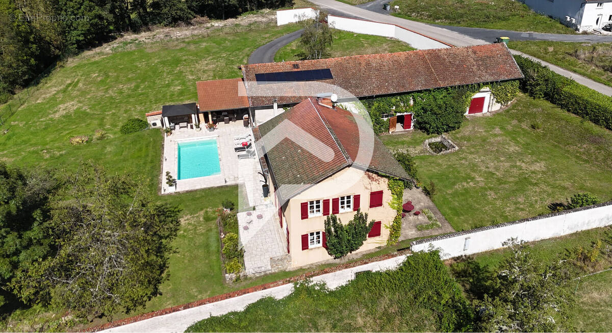 Maison à AMBERT