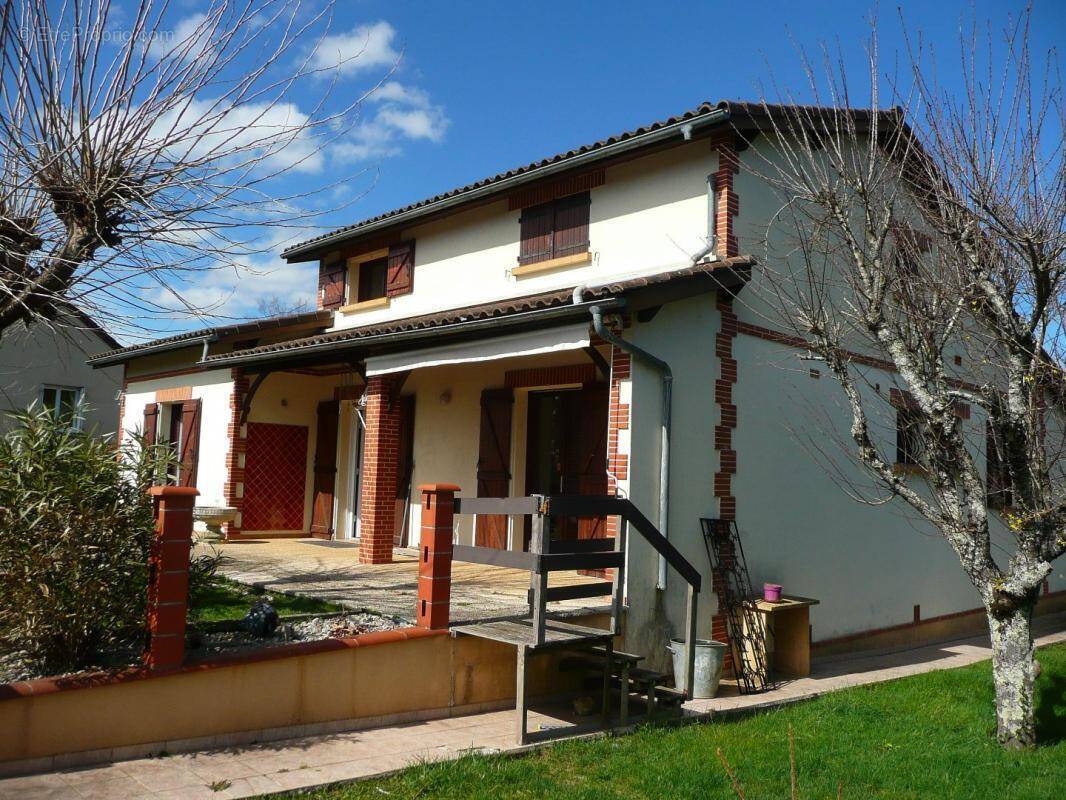 Maison à MALEVILLE