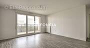 Appartement à FONTENAY-LE-FLEURY