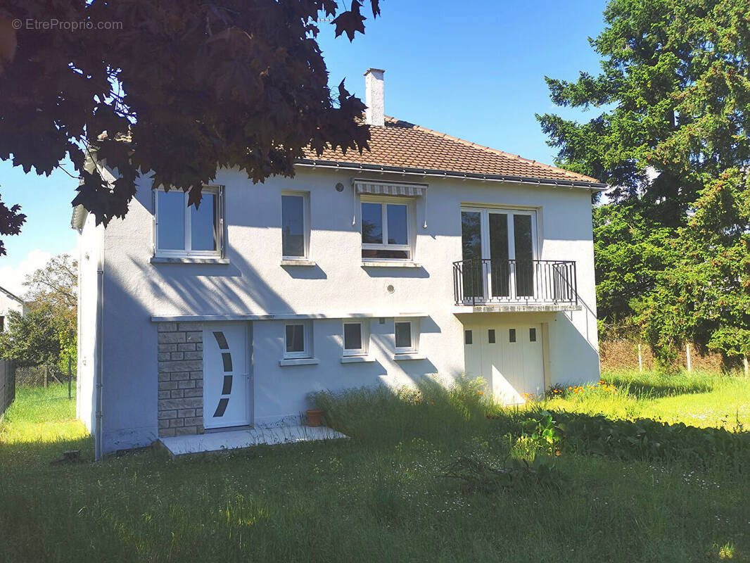 Maison à MONTLOUIS-SUR-LOIRE