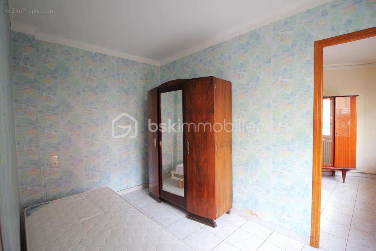 Appartement à LAMALOU-LES-BAINS