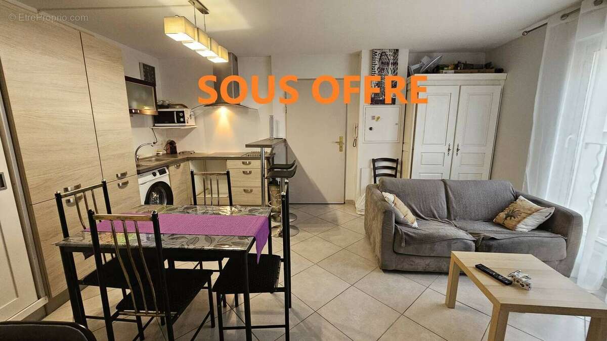 Appartement à ROQUEBRUNE-SUR-ARGENS