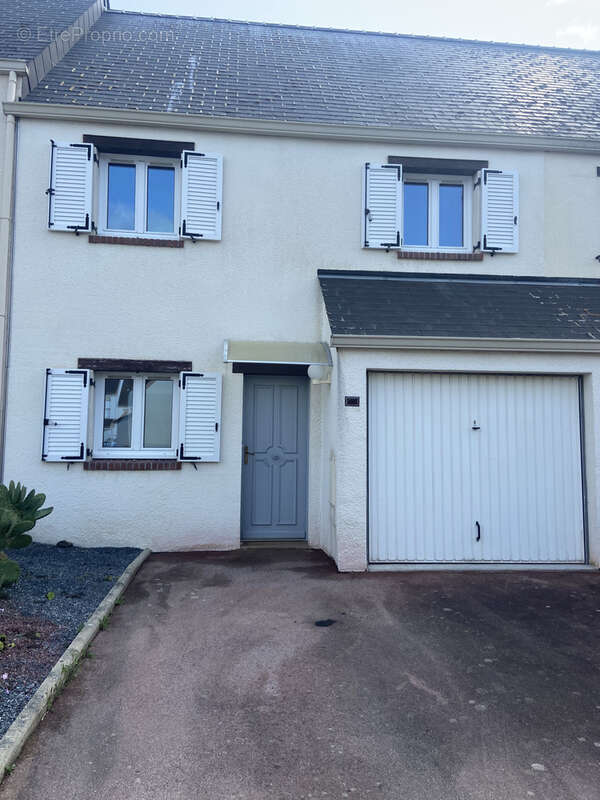 Maison à JANZE