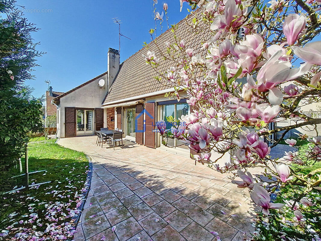 Maison à MONTIGNY-LES-CORMEILLES