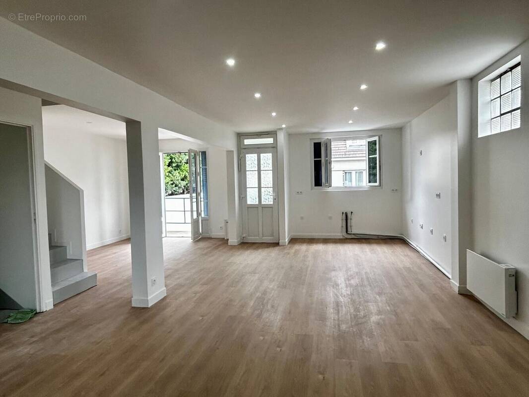 Photo 1 - Maison à CARRIERES-SUR-SEINE