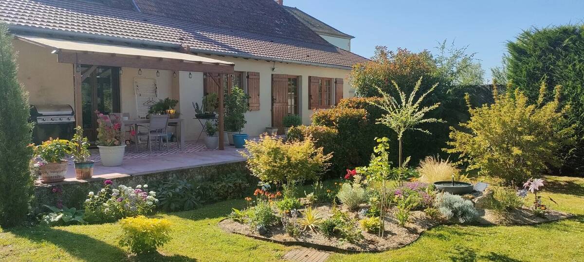 Maison à CHAROLLES