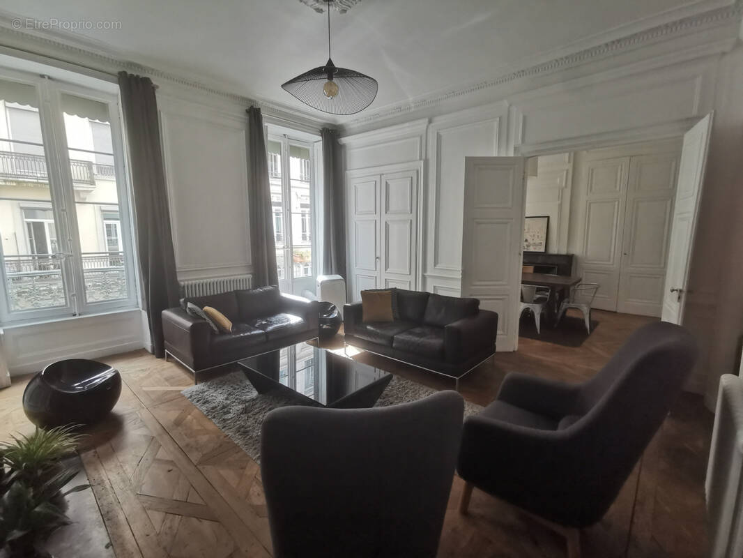 Appartement à LYON-6E