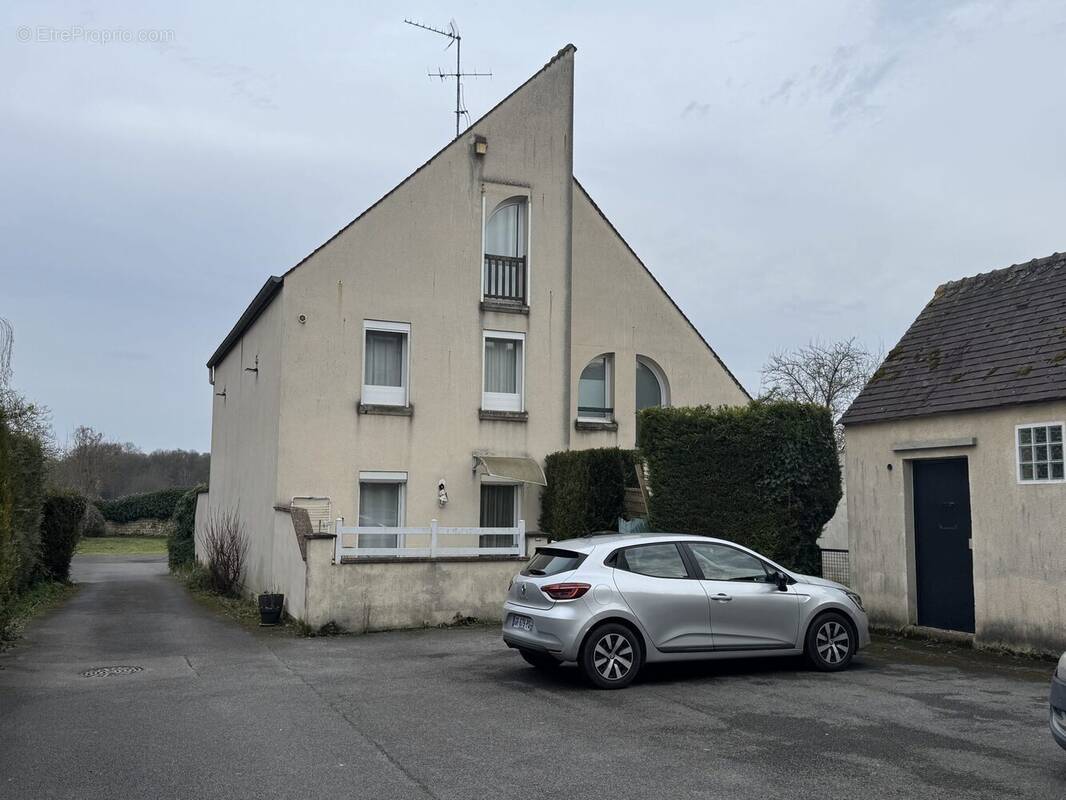 Appartement à LA CHAPELLE-EN-SERVAL