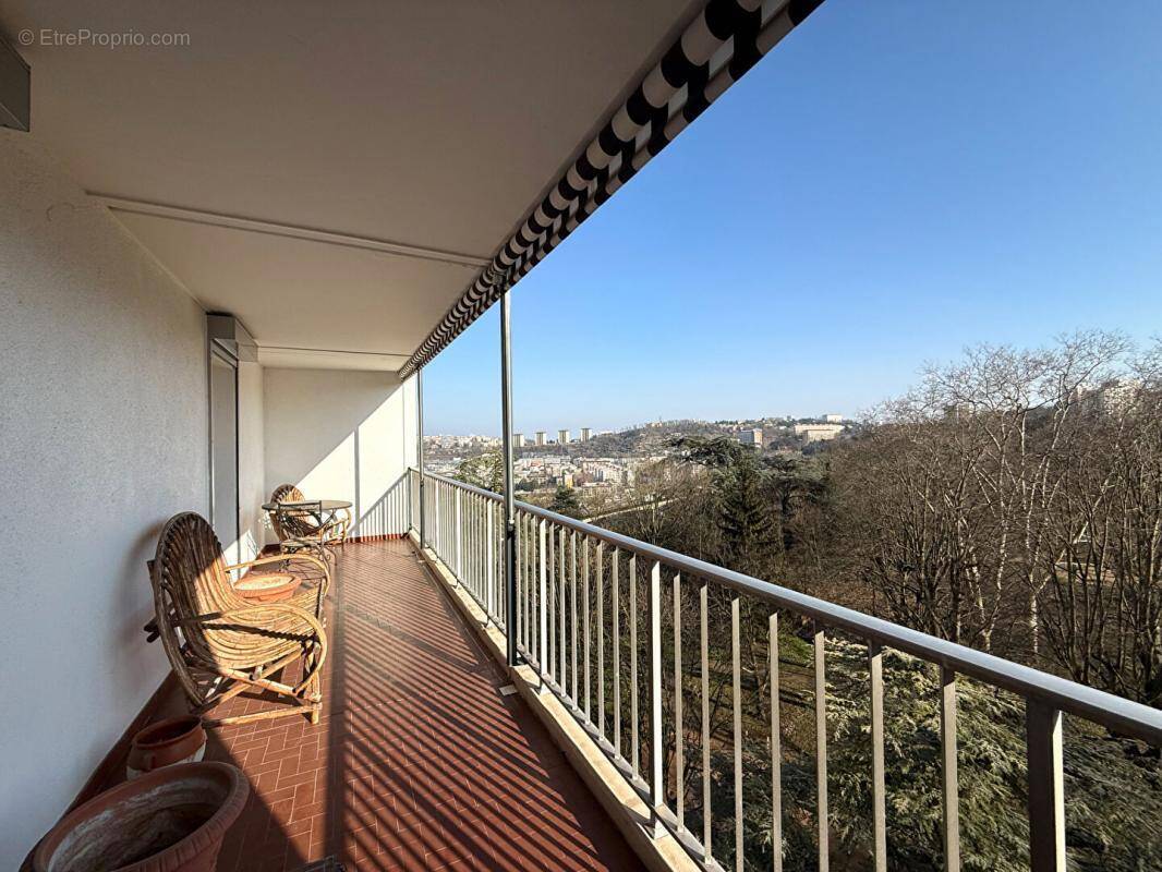 Appartement à LYON-9E