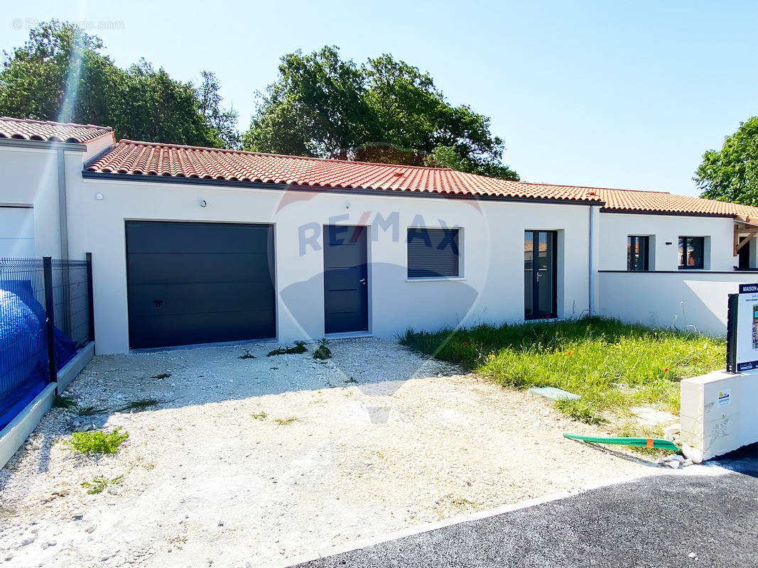 Maison à SEMUSSAC