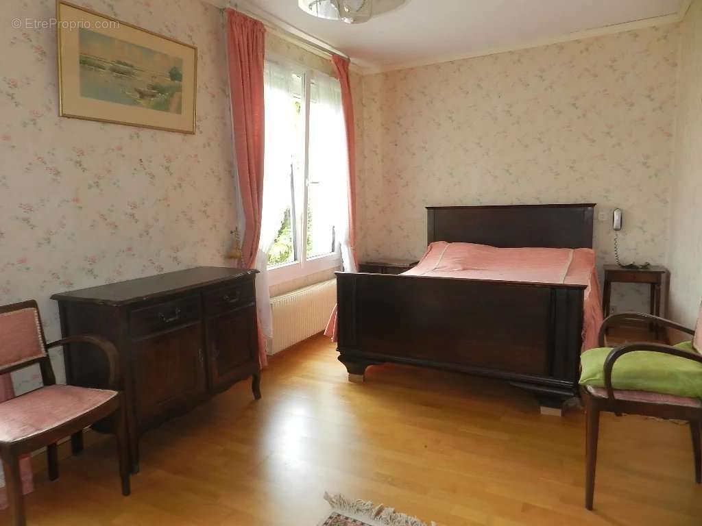 Maison à SAINT-PIERRE-SUR-DIVES