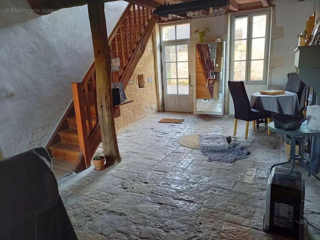 Maison à MAINE-DE-BOIXE