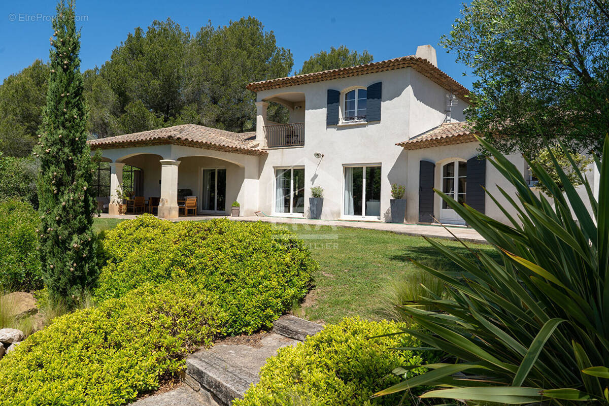 Maison à BOUC-BEL-AIR