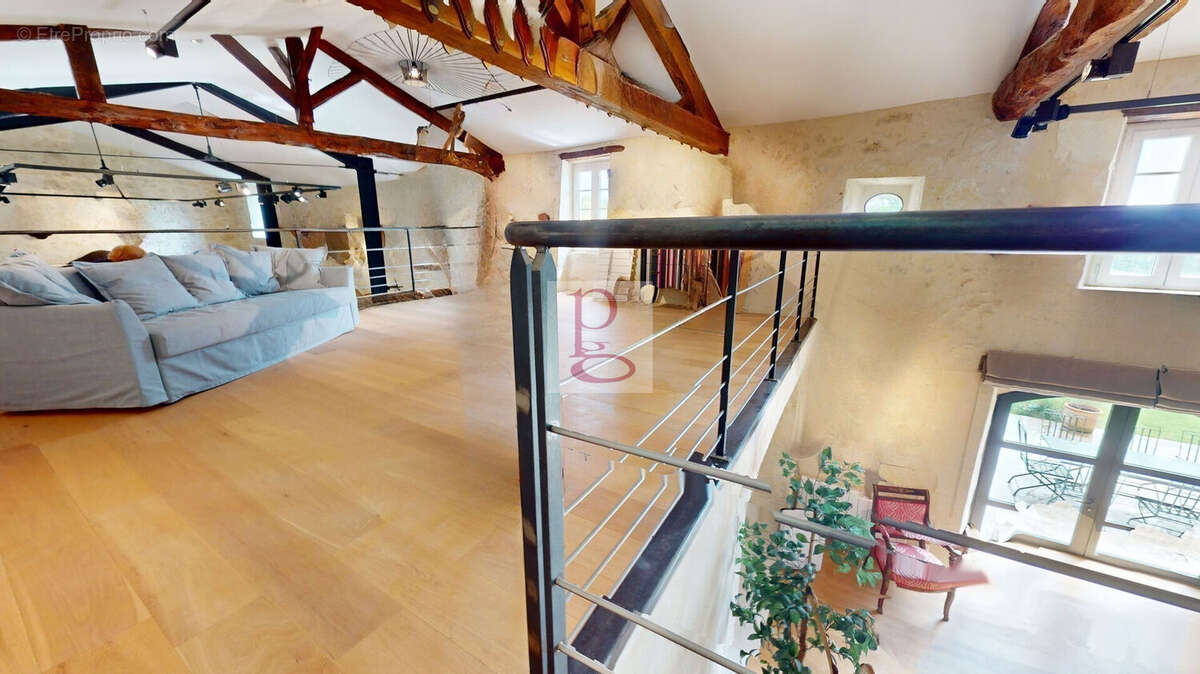 photo55267d7a1a2480b4c466fd4bc034bffa - Maison à AUCH